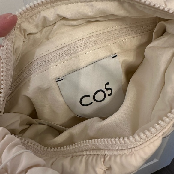 🤍 COS quilted bag - Picture 5 of 5